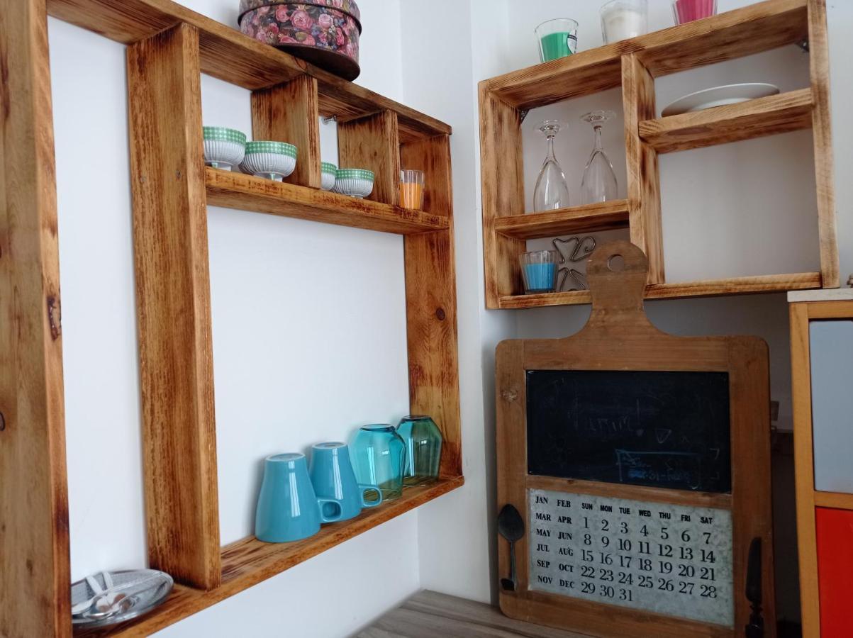 New! Great Location! Vibrant Downtown, Talpiot Market, Flea Market, Carmel Beach, Close To Everywhere Apartamento Haifa Exterior foto